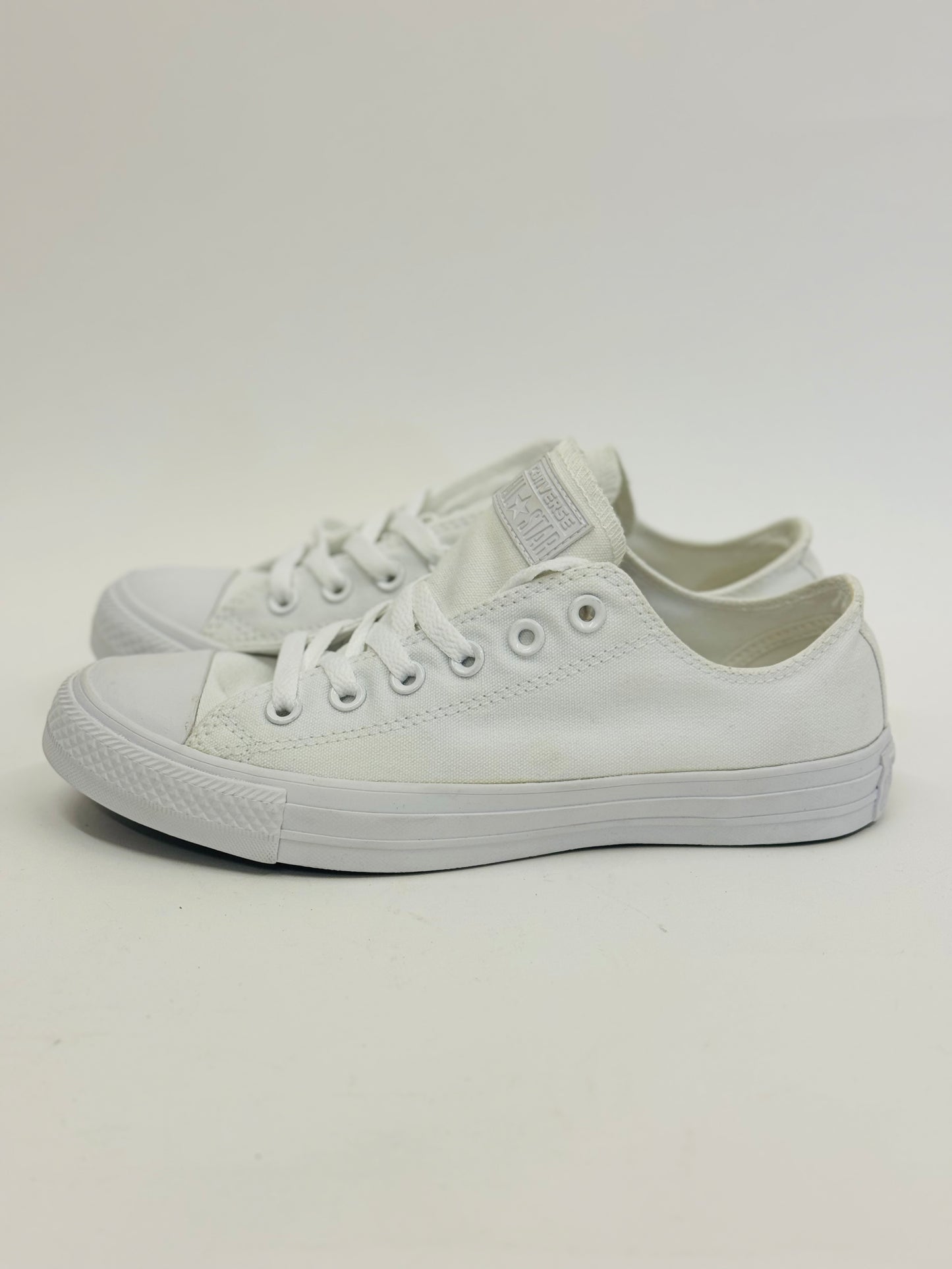 Chuck Taylor All Star Ox Monochrome White