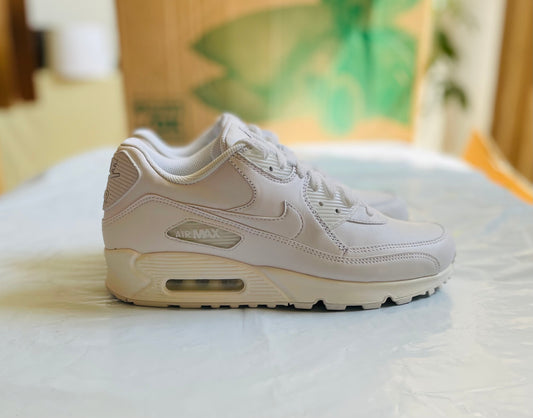 Nike Air Max 90 LTR Mens sz 8C yellowed