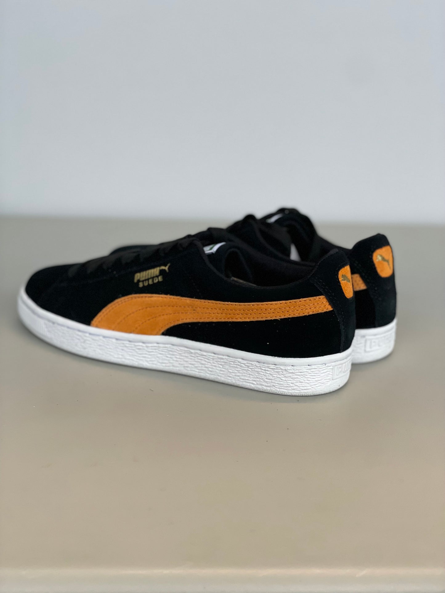 Suede Classic black/orange