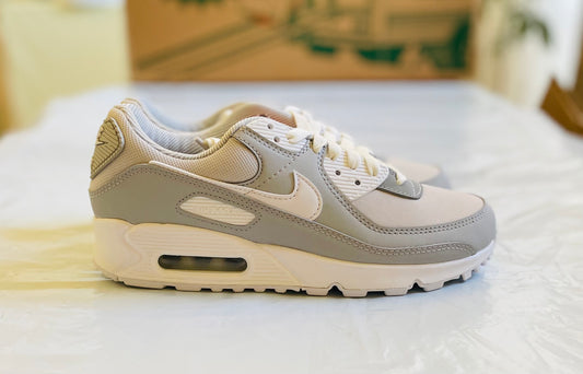 Womens Nike Air Max 90 grey smoke