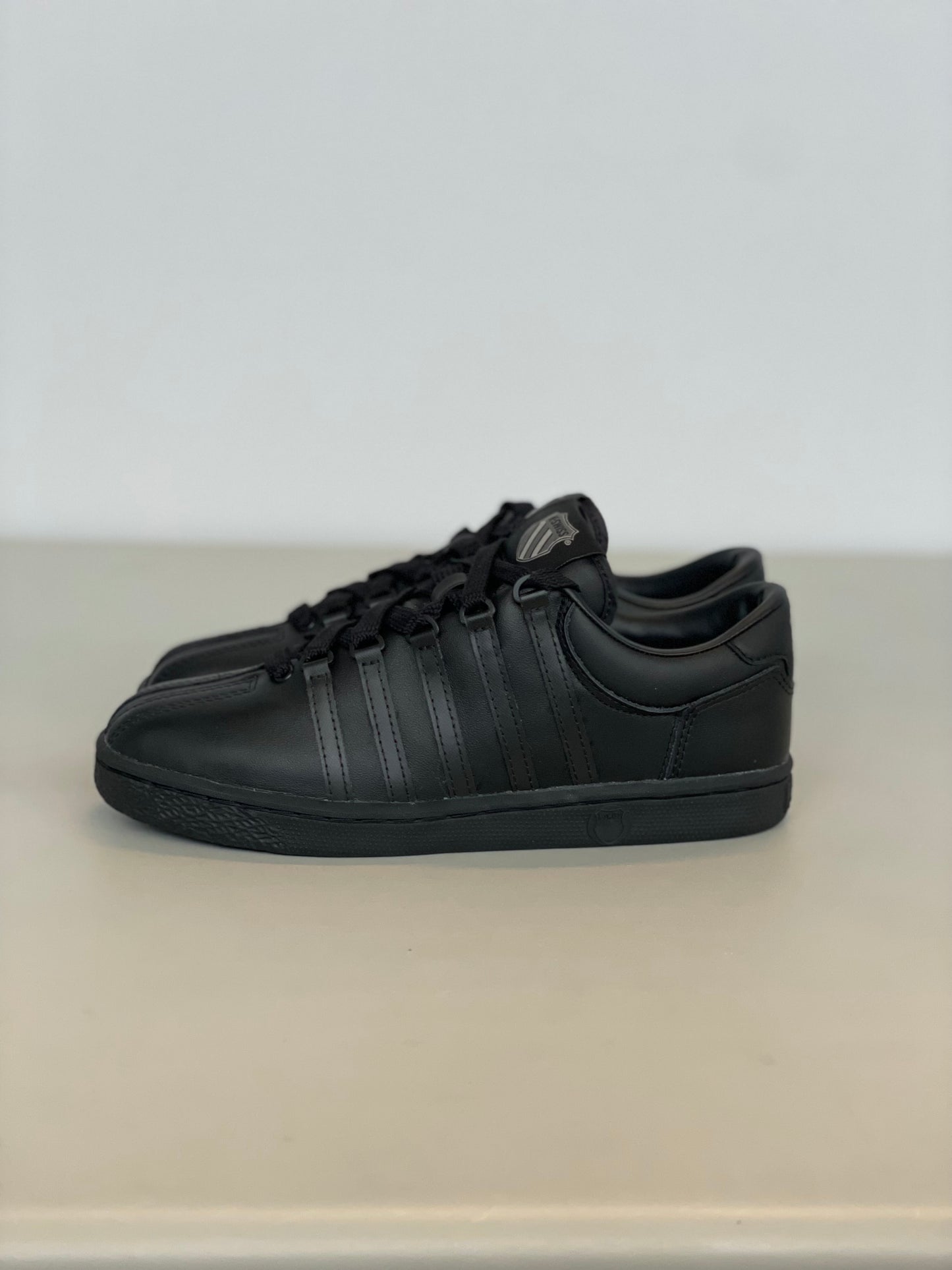 K-Swiss Classic blk Jrs