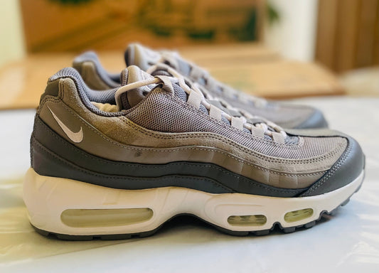 Nike Air Max 95 Essential medium grey