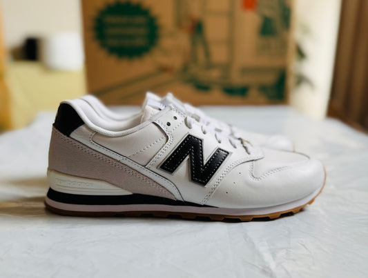 996 W wht