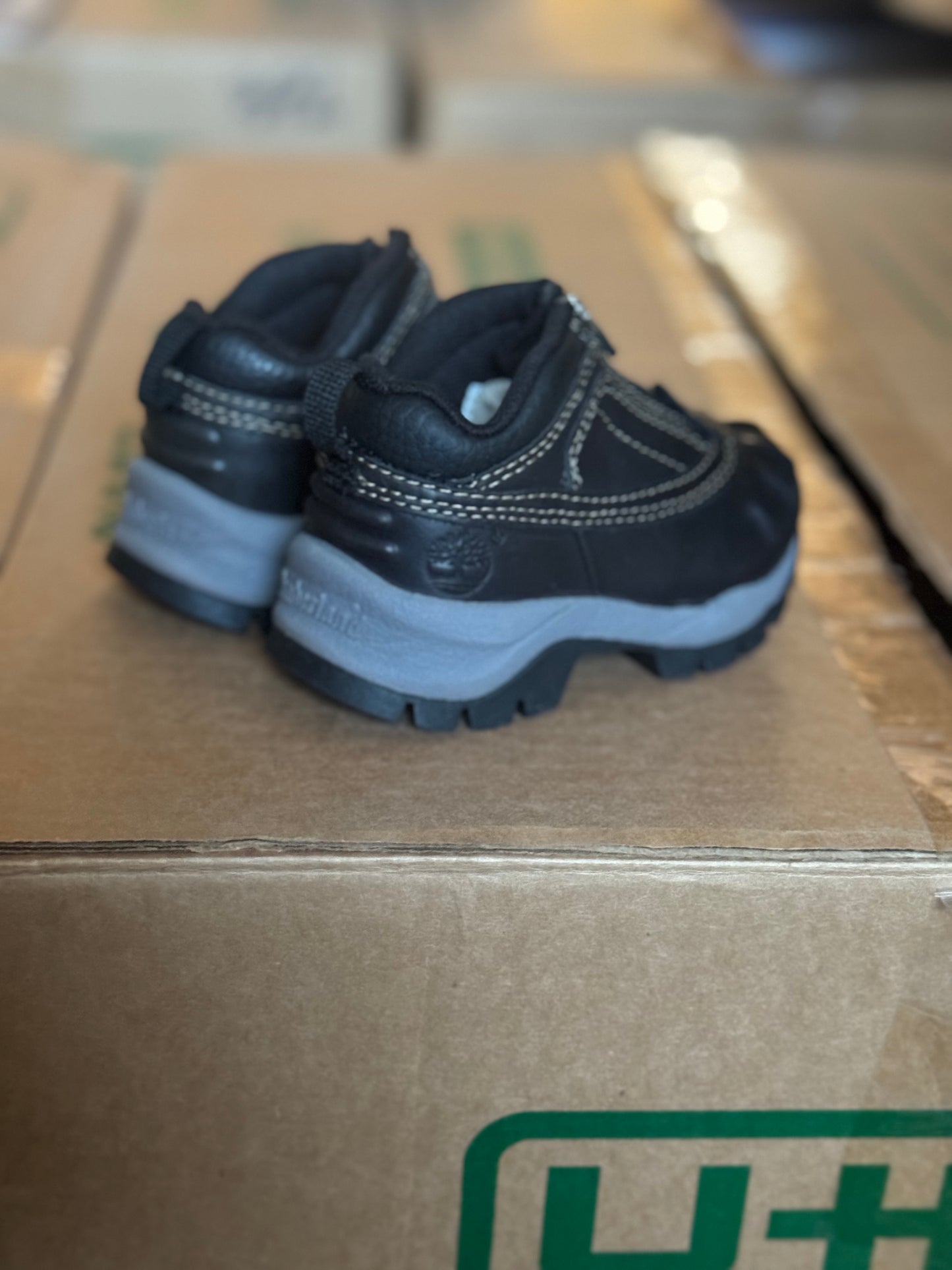 Infants Zippered boot