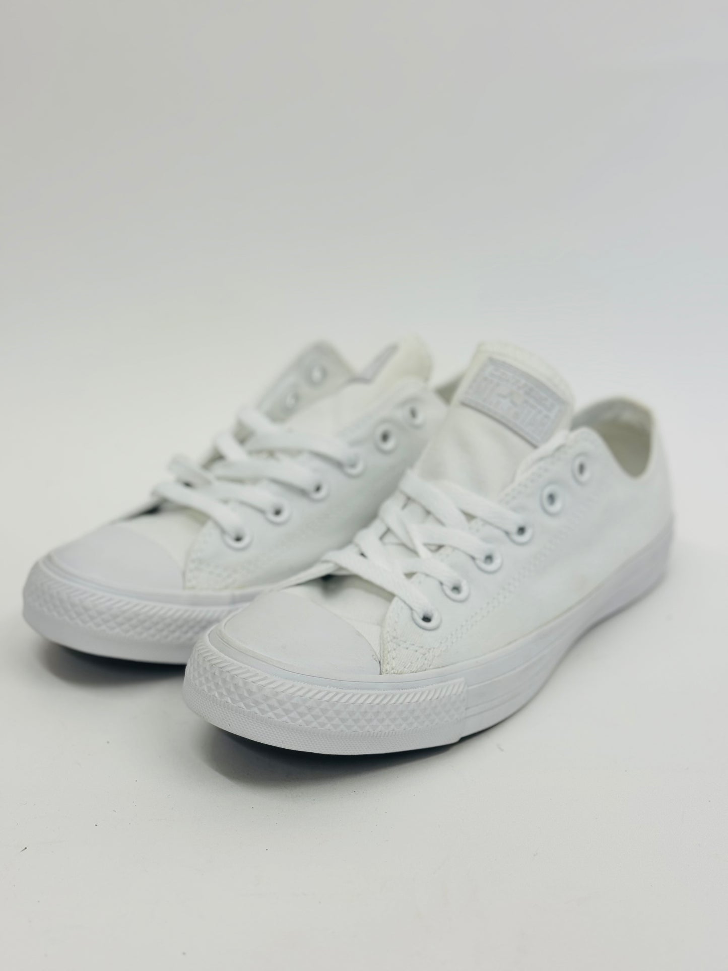 Chuck Taylor All Star Ox Monochrome White