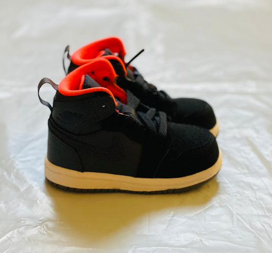 Jordan 1 Retro High BT