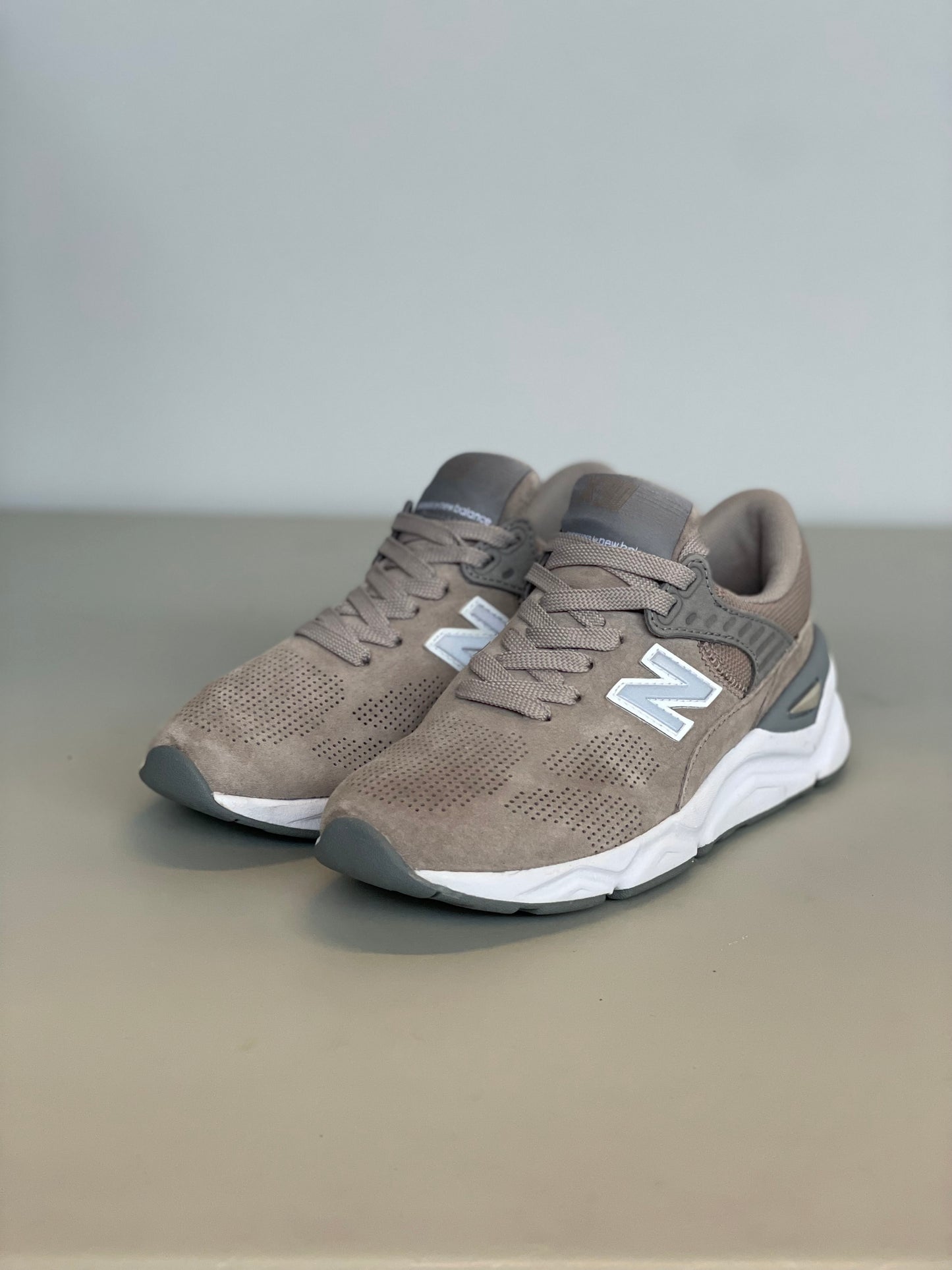 X90 Ws latte suede