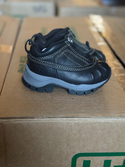 Infants Zippered boot