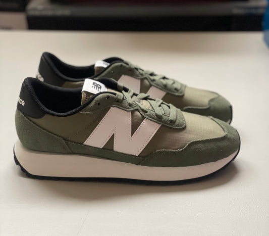 New Balance 237 UT1