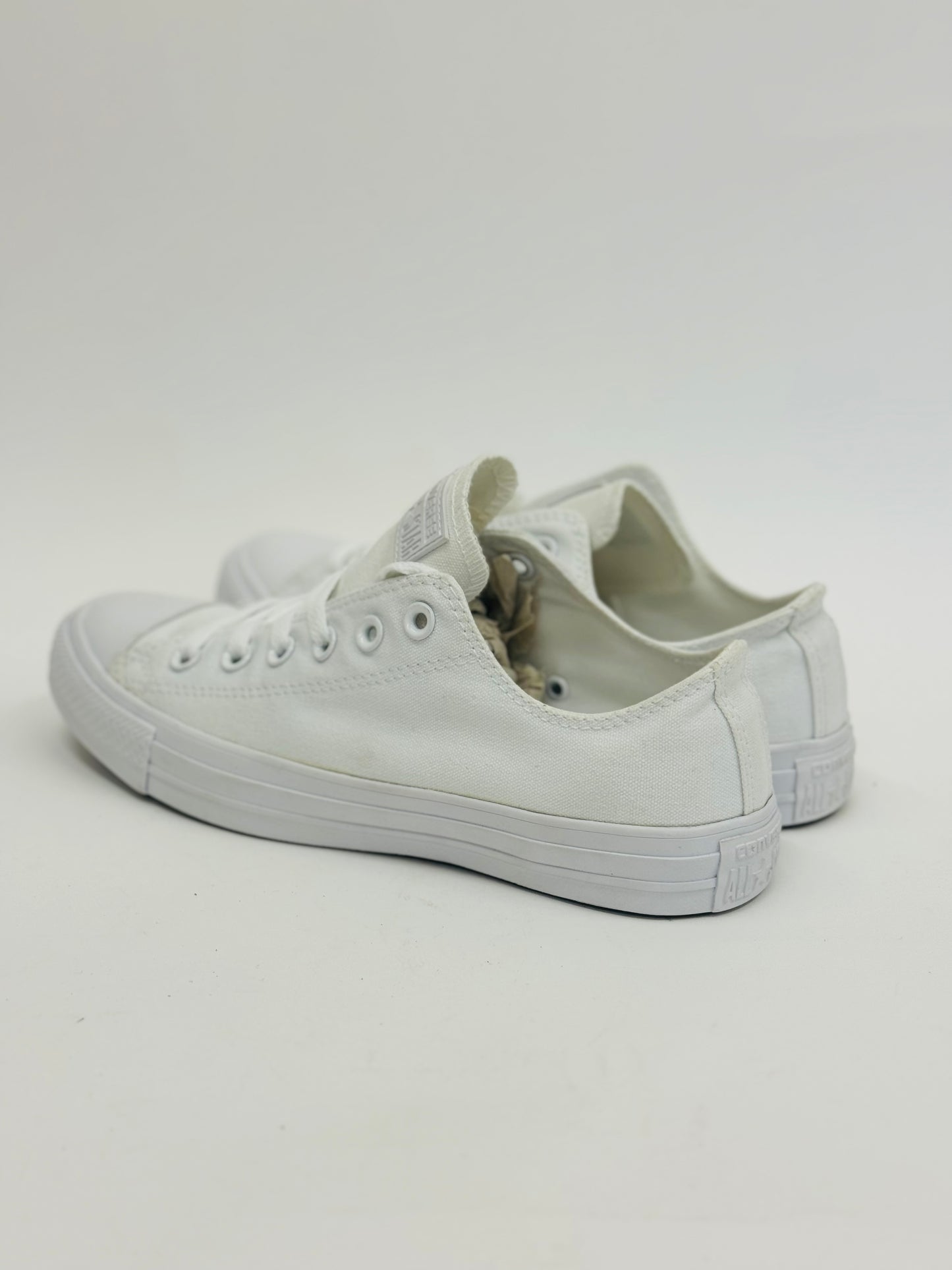 Chuck Taylor All Star Ox Monochrome White