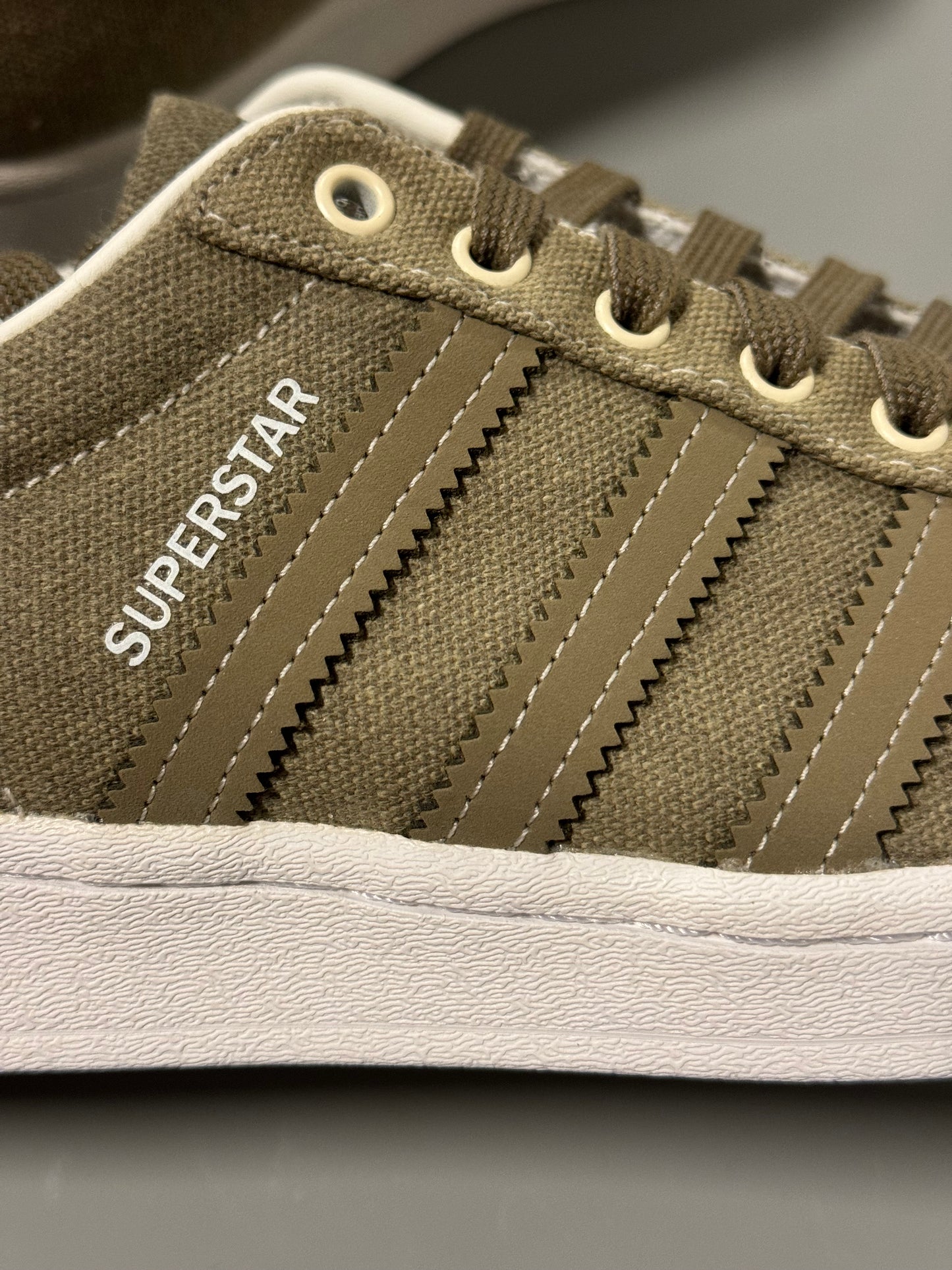 Superstar cargo