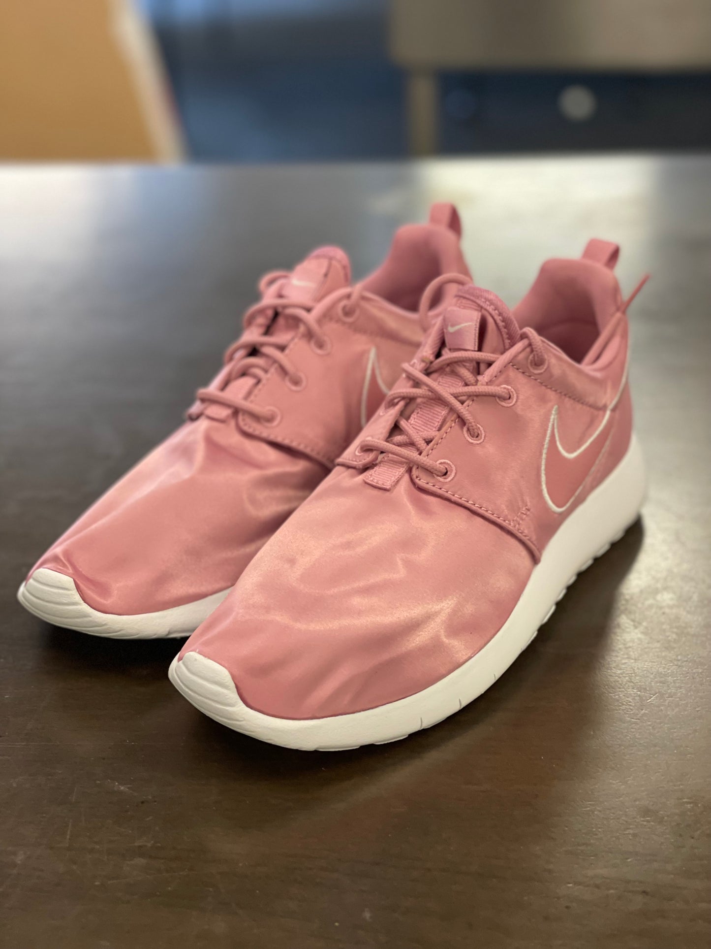 Roshe One GS juniors