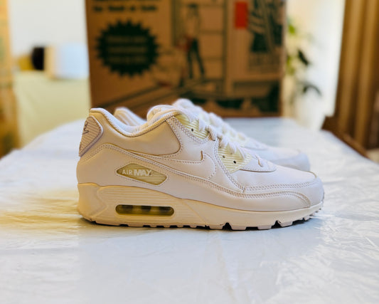 Nike Air Max 90 LTR Mens sz 8.5C yellowed