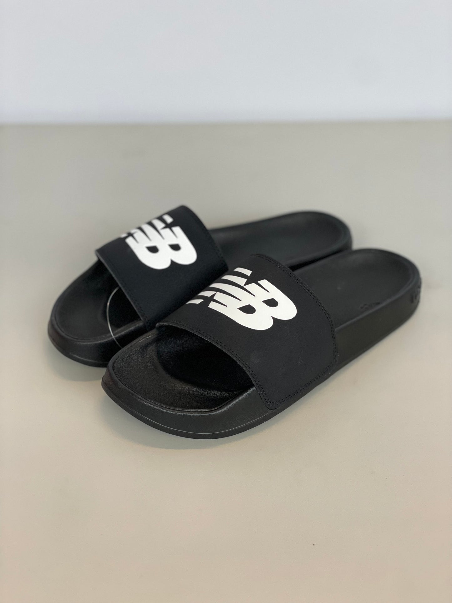 New Balance Slide black