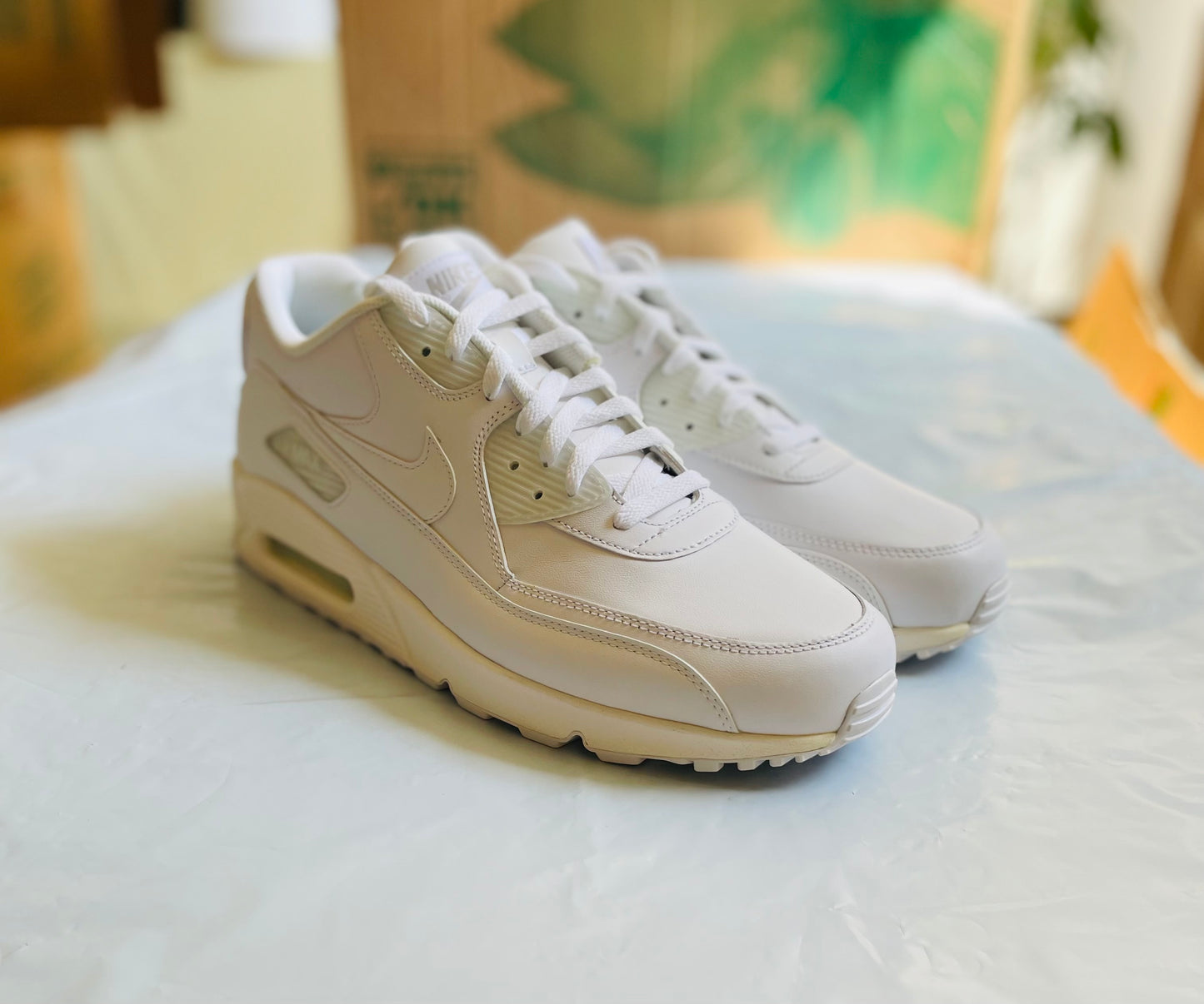 Nike Air Max 90 LTR Mens sz 13A yellowed