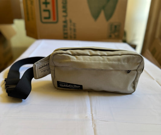 Mitchell & Ness Fanny Pack Off White
