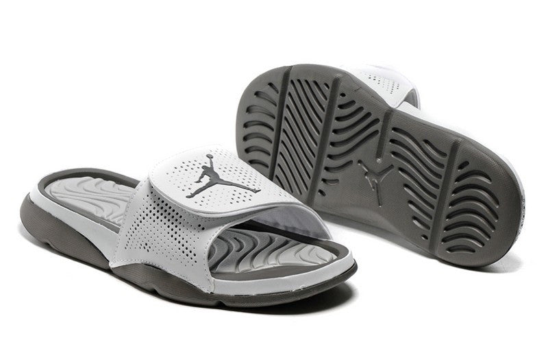 Jordan Hydro 5 Men wht/gry Size 12 only